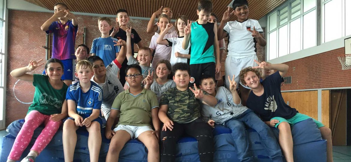 Klasse 5c läuft für den Corona Spendenmarathon