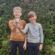 Jonas und sein Freund Leonard sammeln Pfand