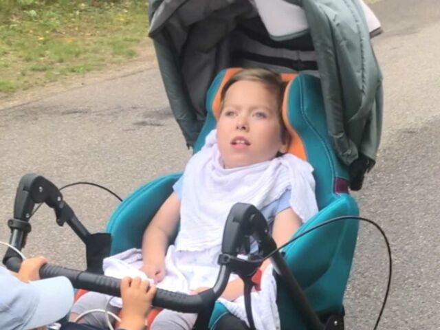 Introbild Hörer helfen Kindern Weihnachtssammlung Aufruf 6 Reittherapie für Carolina