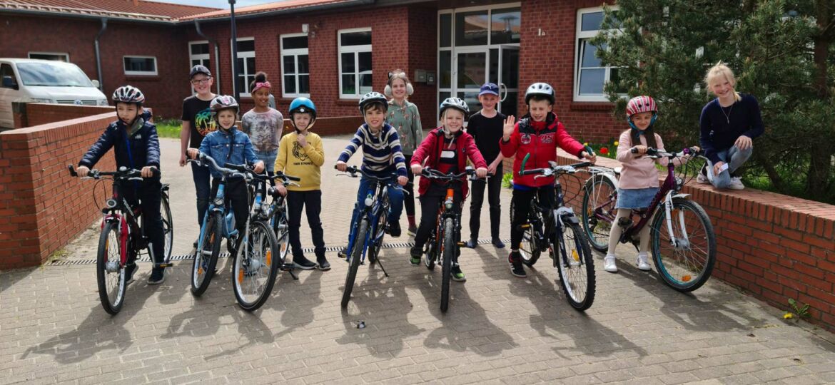 Introbild Spendenaktion der Grüppentalschule in Escheburg für Hörer helfen Kindern