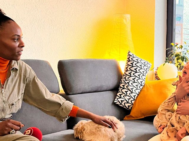 Introbild Hörer helfen Kindern Weihnachtssammlung Einzelfall 3 Behindertengerechter PKW für Karolina