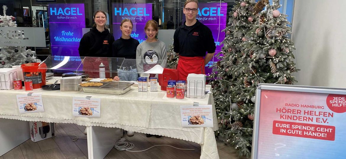 Introbild Waffelverkauf im Quarree Wandsbek für Hörer helfen Kindern