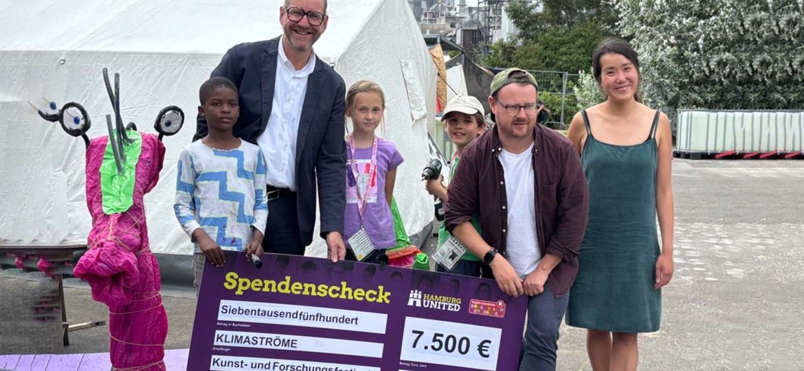 Introbild Klimaströme Festival bekommt Spende von Hörer helfen Kindern