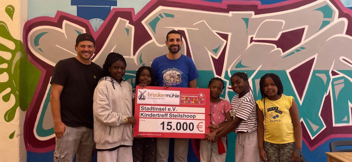 Scheckübergabe_11925