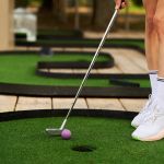 Introbild Minigolf im Wandsbek Quarree für Hörer helfen Kindern - Radio Hamburg Hörer helfen Kindern e.V. Introbild Minigolf im Wandsbek Quarree für Hörer helfen Kindern