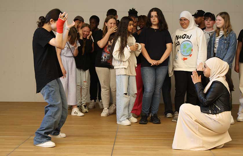 03-Storytelling-Week-an-der-Stadtteilschule-Lurup-finanziert-durch-Hörer-helfen-Kindern