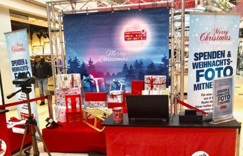 02-Weihnachtsengel-für-Hörer-helfen-Kindern-unterwegs-in-Hamburg