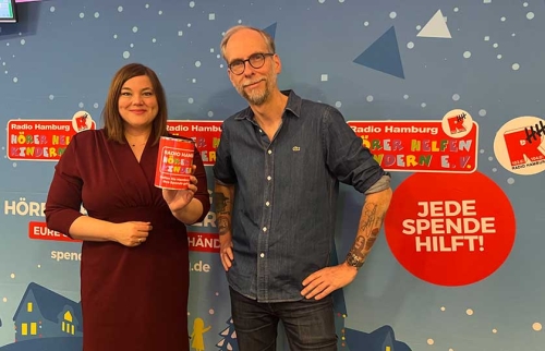 03-Promibesuche-im-Hörer-helfen-Kindern-Spendenmarathon