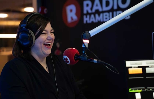 04-Promibesuche-im-Hörer-helfen-Kindern-Spendenmarathon-2023