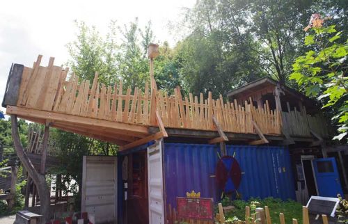 05-Neue-Kletteranlage-für-die-Spielplatzinitiative-Ottensen-finanziert-von-Hörer-helfen-Kindern