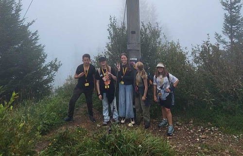 06-Schwimmreise-des-Jugenderholungswerks-finanziert-durch-Hörer-helfen-Kindern