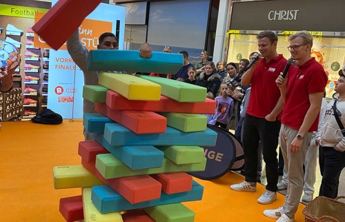 09-Gewinn-gegen-Stübi-im-ELBE-für-Hörer-helfen-Kindern