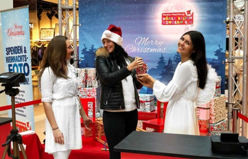 09-Weihnachtsengel-für-Hörer-helfen-Kindern-unterwegs-in-Hamburg